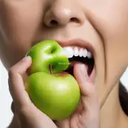 对于那些需要限制糖分的人来说，吃青苹果是一个好主意还是坏主意？